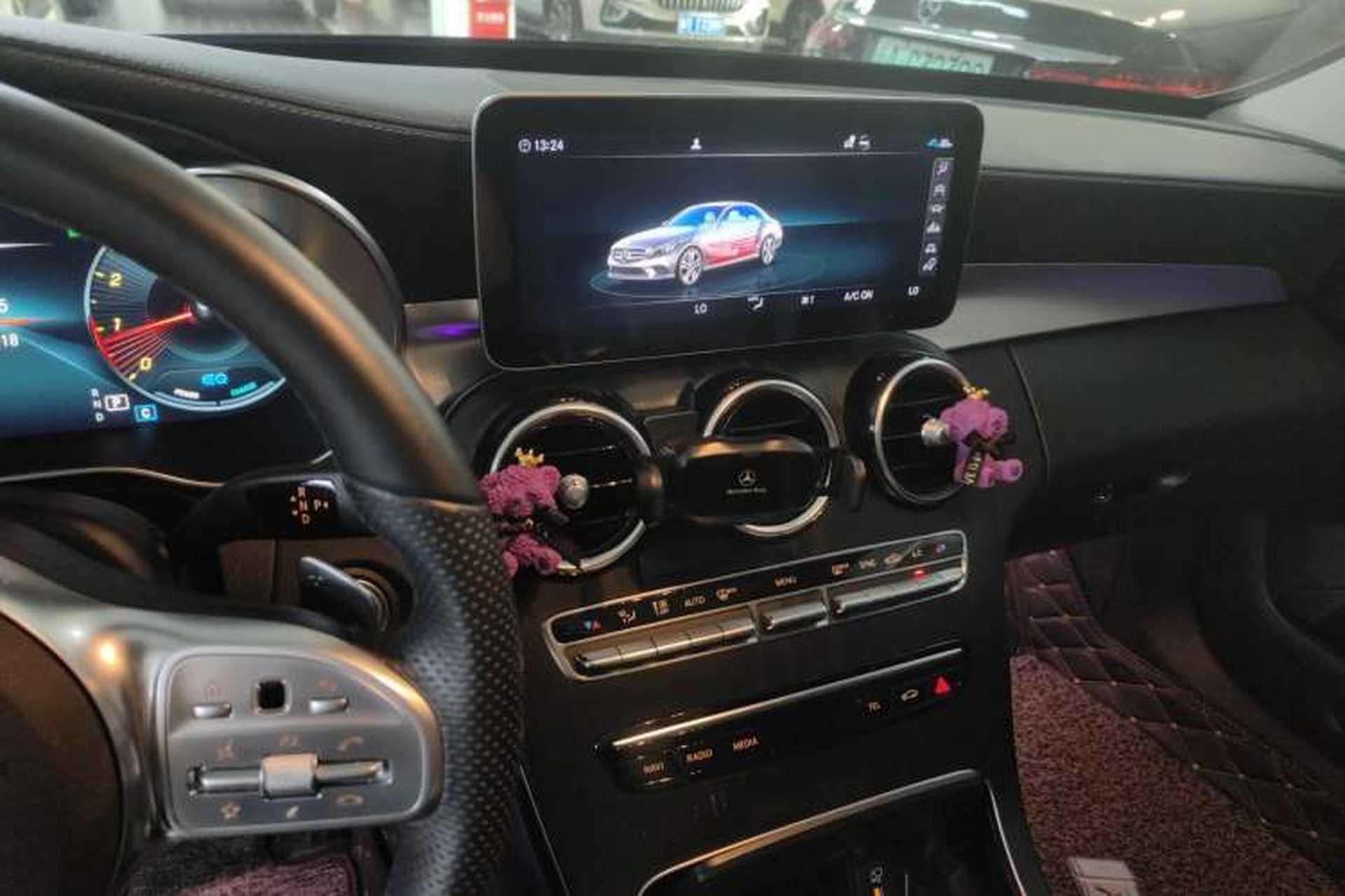 Used Mercedes-Benz C-Class 2020 Restyled C 260 L Sport Edition Audio And AC Panel
