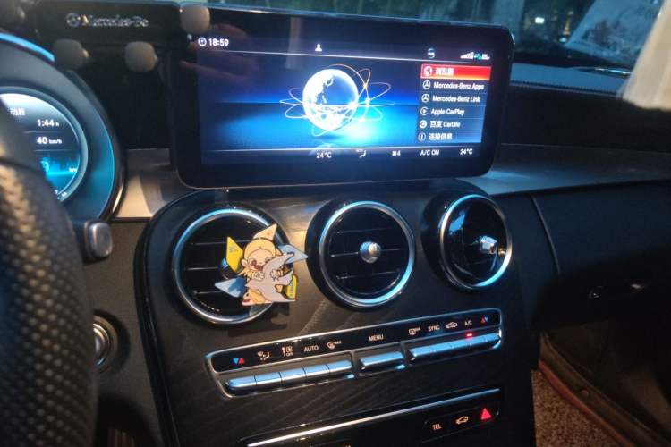 Used Mercedes-Benz C-Class 2020 C 200 L Fashion Edition Sport Version Audio And AC Panel