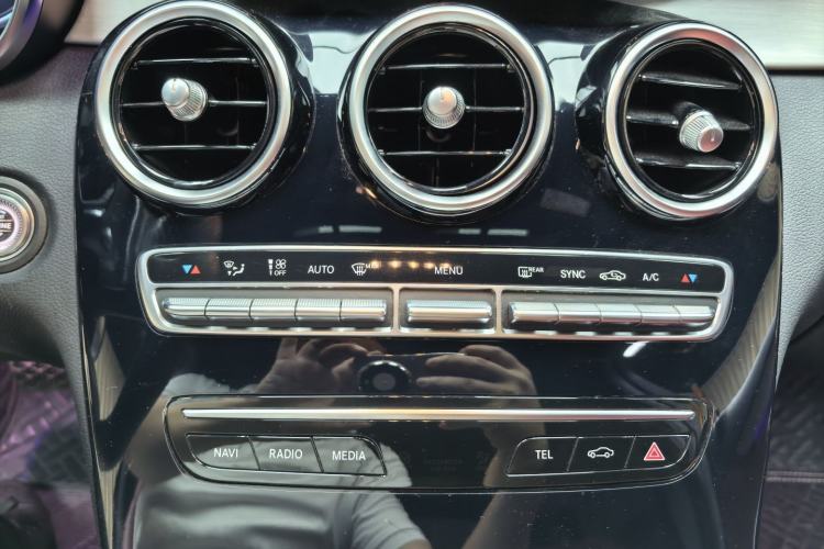 Used Mercedes-Benz C-Class 2020 Restyled C 260 Sport Edition Audio And AC Panel
