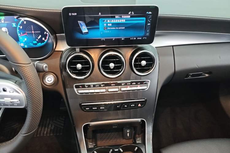Used Mercedes-Benz C-Class 2020 C 260 L Sport Edition Audio And AC Panel