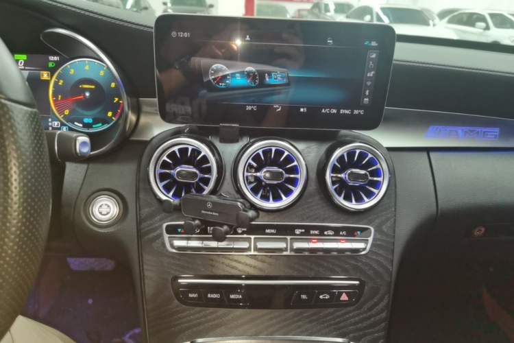 Used Mercedes-Benz C-Class 2020 C 260 L Sport Edition Audio And AC Panel