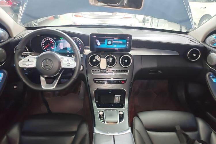 Used Mercedes-Benz C-Class 2020 C 260 L Sport Edition Center Console