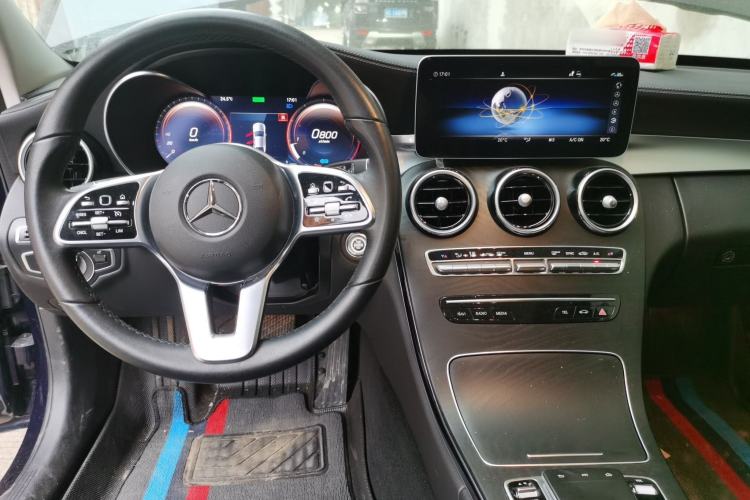 Used Mercedes-Benz C-Class 2020 C 260 L Sport Edition Center Console