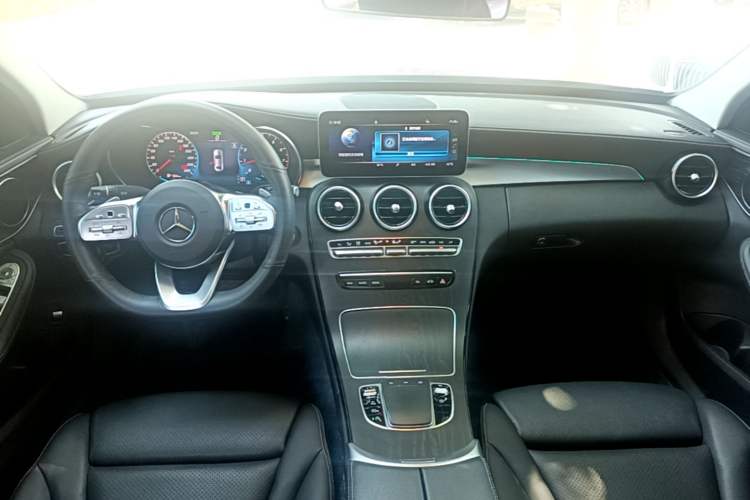 Used Mercedes-Benz C-Class 2020 C 260 L Sport Edition Center Console