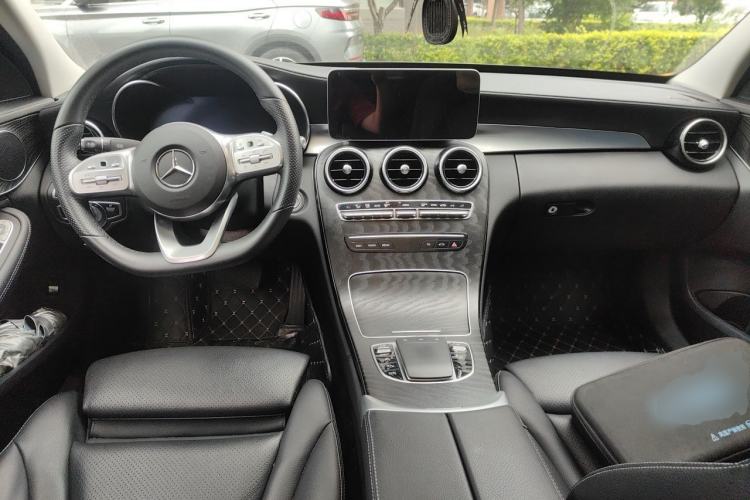 Used Mercedes-Benz C-Class 2020 C 260 L Sport Edition Center Console