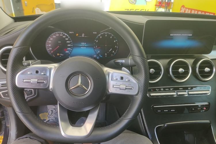 Used Mercedes-Benz C-Class 2020 Updated C 200 L Fashion Edition Center Console