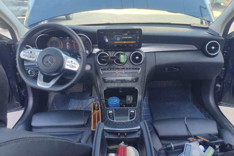 Used Mercedes-Benz C-Class 2020 C 260 L Sport Edition Center Console