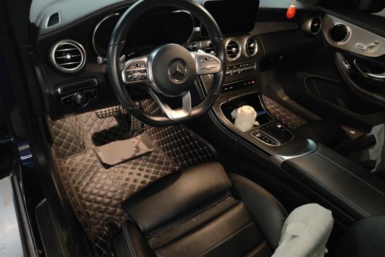 Used Mercedes-Benz C-Class 2020 C 260 Coupe Center Console