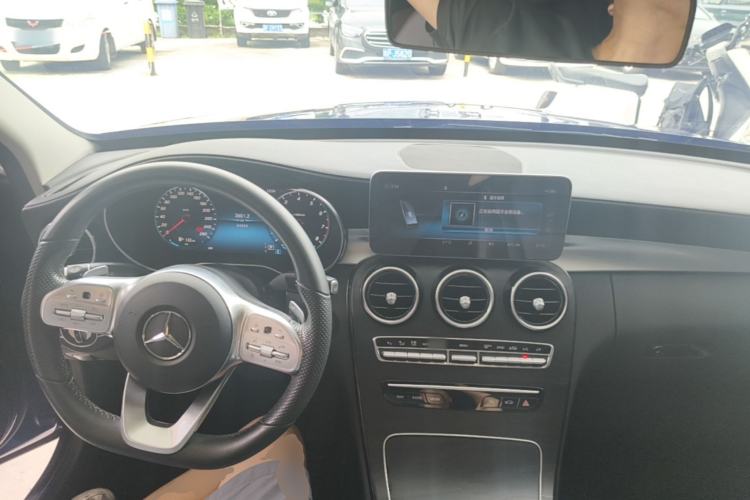 Used Mercedes-Benz C-Class 2020 C 200 L Fashion Edition Sport Version Center Console