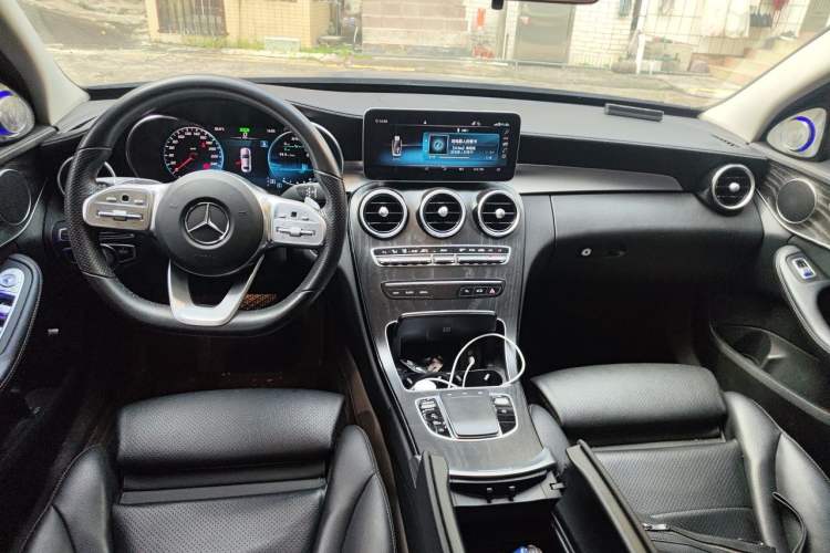 Used Mercedes-Benz C-Class 2020 Restyled C 260 L Sport Edition Center Console