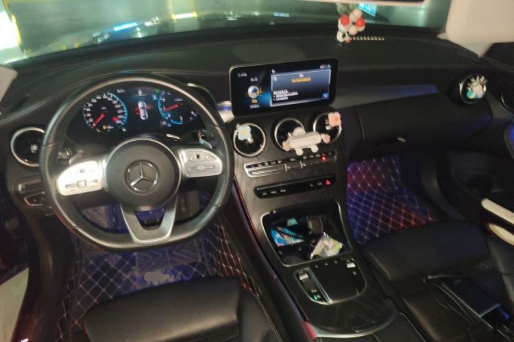 Used Mercedes-Benz C-Class 2020 C 200 L Fashion Edition Sport Version Center Console