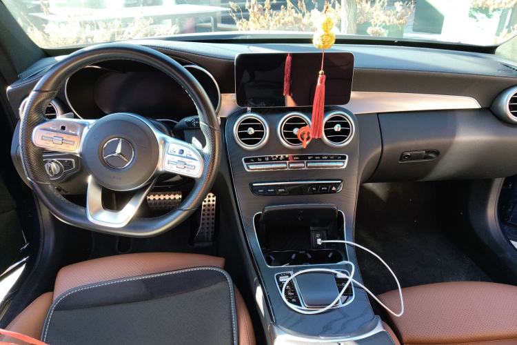 Used Mercedes-Benz C-Class 2020 C 260 Coupe Center Console