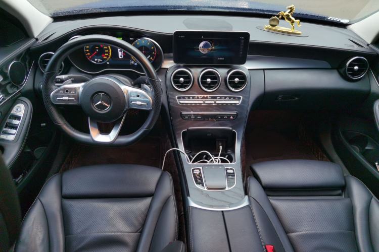 Used Mercedes-Benz C-Class 2020 C 260 L Sport Edition Center Console