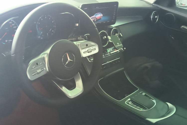 Used Mercedes-Benz C-Class 2020 C 200 L Fashion Edition Sport Version Center Console