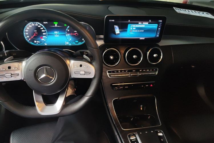 Used Mercedes-Benz C-Class 2020 C 260 L Sport Edition Center Console