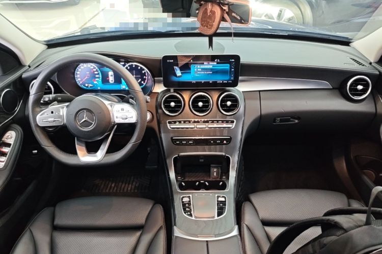 Used Mercedes-Benz C-Class 2020 C 260 L Sport Edition Center Console