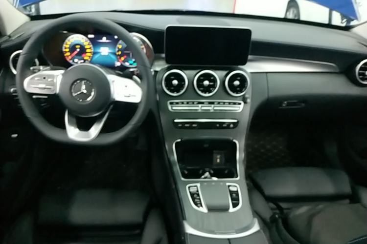 Used Mercedes-Benz C-Class 2020 Restyled C 260 L Sport Edition Center Console