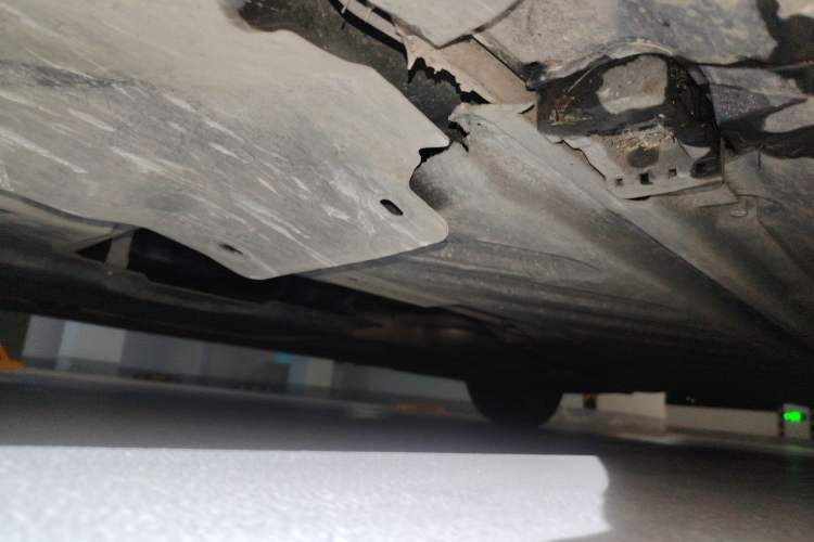 Used Mercedes-Benz C-Class 2020 C 200 L Fashion Edition Sport Version Chassis Front Left