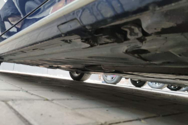 Used Mercedes-Benz C-Class 2020 C 260 L Sport Edition Chassis Front Right