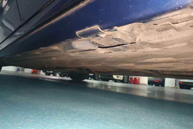 Used Mercedes-Benz C-Class 2020 C 260 Sport Edition Chassis Rear Left