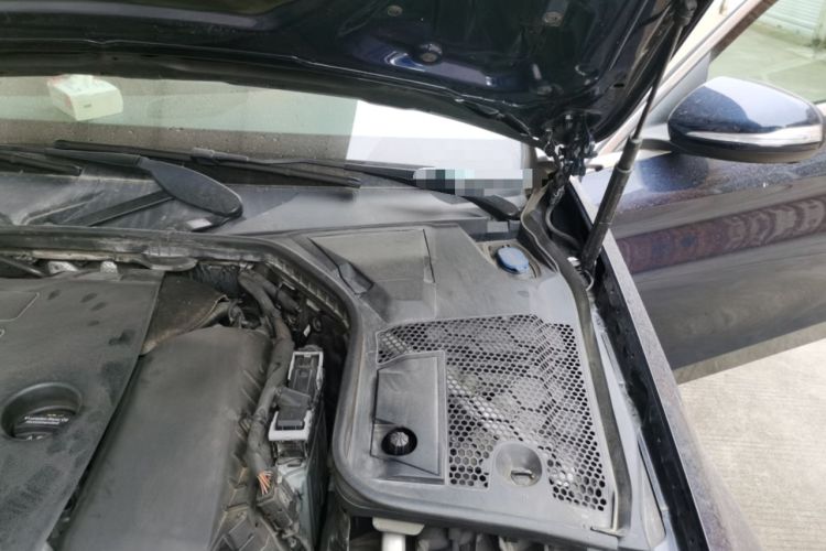 Used Mercedes-Benz C-Class 2020 C 260 L Sport Edition Engine Bay Left