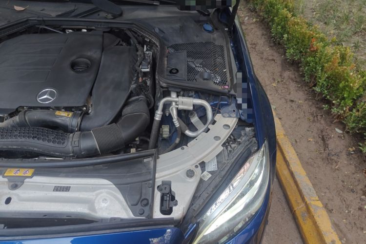 Used Mercedes-Benz C-Class 2020 C 200 L Fashion Edition Sport Version Engine Bay Left