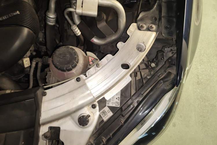 Used Mercedes-Benz C-Class 2020 Restyled C 260 L Sport Edition Engine Bay Left