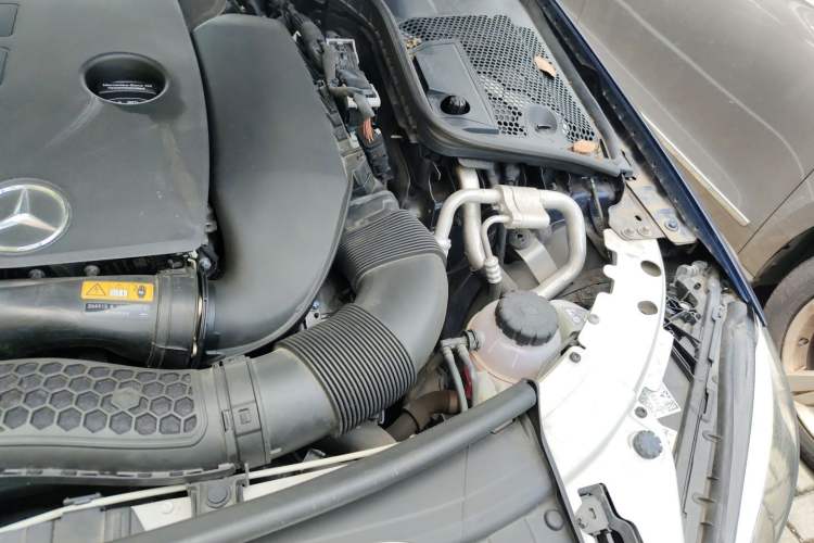 Used Mercedes-Benz C-Class 2020 C 260 L Sport Edition Engine Bay Left