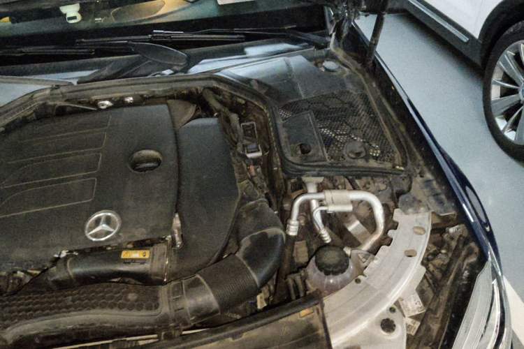 Used Mercedes-Benz C-Class 2020 C 260 L Sport Edition Engine Bay Left