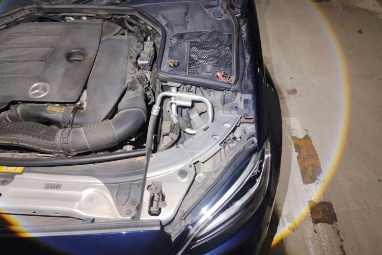 Used Mercedes-Benz C-Class 2020 C 200 L Fashion Edition Sport Version Engine Bay Left