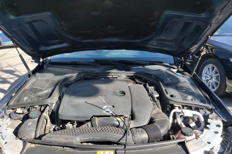 Used Mercedes-Benz C-Class 2020 C 260 Coupe Engine Bay
