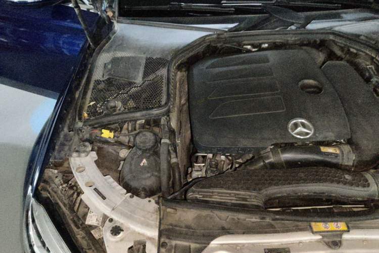 Used Mercedes-Benz C-Class 2020 C 260 L Sport Edition Engine Bay Right