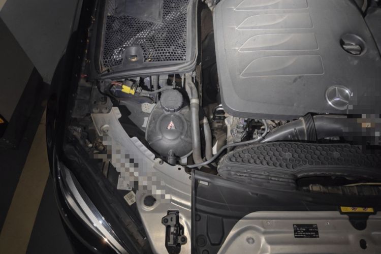 Used Mercedes-Benz C-Class 2020 C 260 L Sport Edition Engine Bay Right