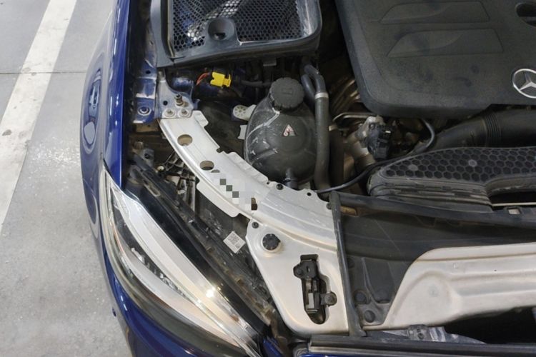 Used Mercedes-Benz C-Class 2020 C 260 Coupe Engine Bay Right