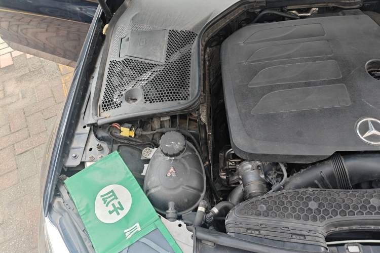 Used Mercedes-Benz C-Class 2020 Restyled C 200 L Fashion Edition Sport Version Engine Bay Right