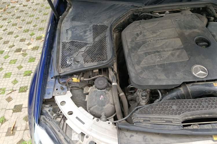 Used Mercedes-Benz C-Class 2020 C 260 L Sport Edition Engine Bay Right