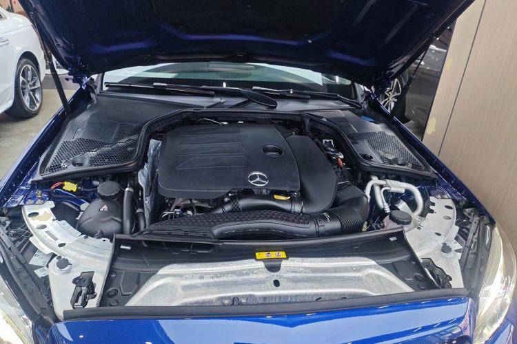 Used Mercedes-Benz C-Class 2020 C 260 Estate Engine Bay