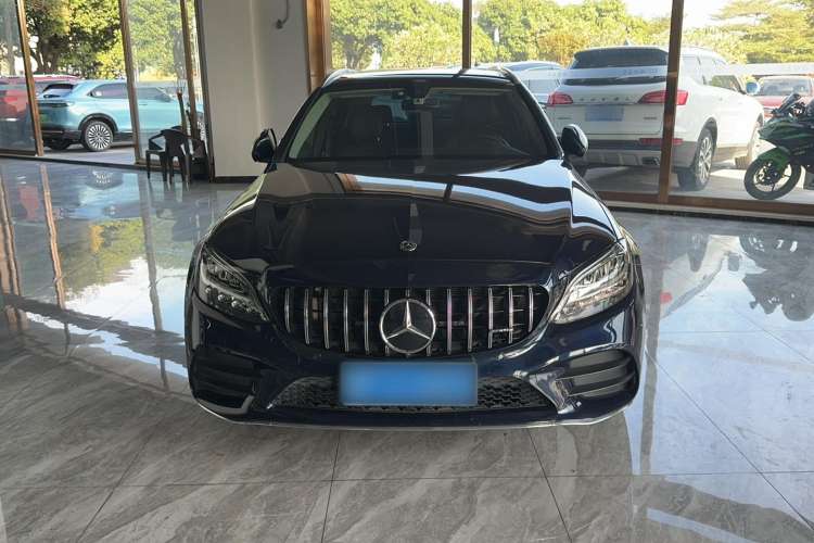 Used Mercedes-Benz C-Class 2020 Facelifted C 260 Estate Exterior 1