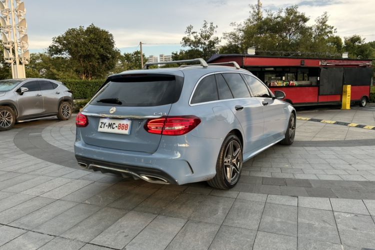 Used Mercedes-Benz C-Class 2020 Facelifted C 260 Estate Exterior 2