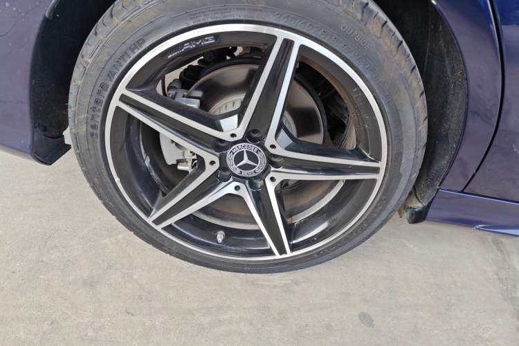 Used Mercedes-Benz C-Class 2020 Restyled C 260 Sport Edition Exterior 2