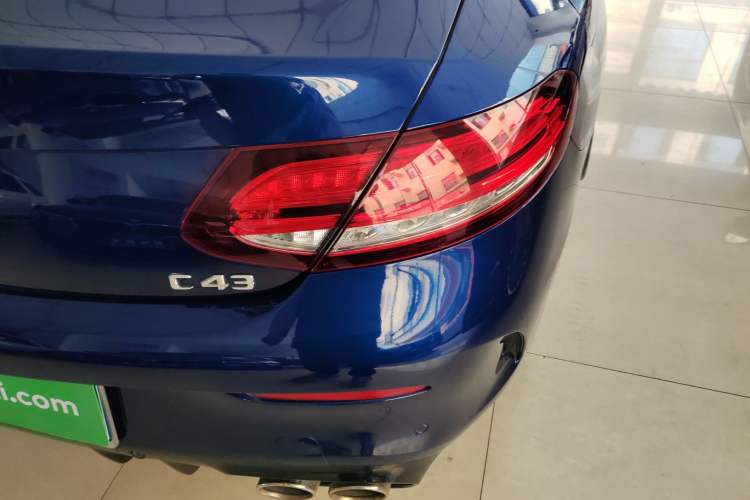 Used Mercedes-Benz C-Class 2020 C 260 Coupe Exterior 2