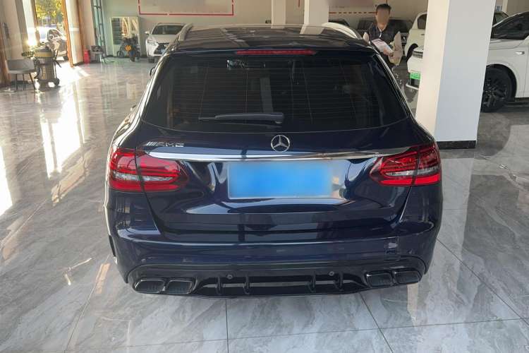 Used Mercedes-Benz C-Class 2020 Facelifted C 260 Estate Exterior 4