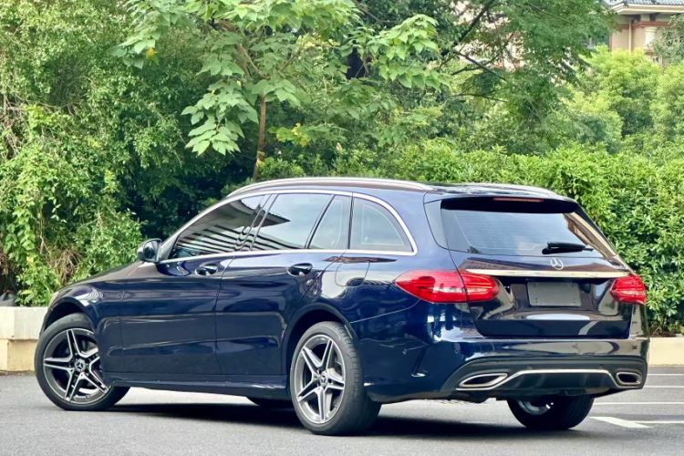 Used Mercedes-Benz C-Class 2020 Facelifted C 260 Estate Exterior 6