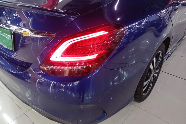 Used Mercedes-Benz C-Class 2020 C 260 Sport Edition Exterior 6