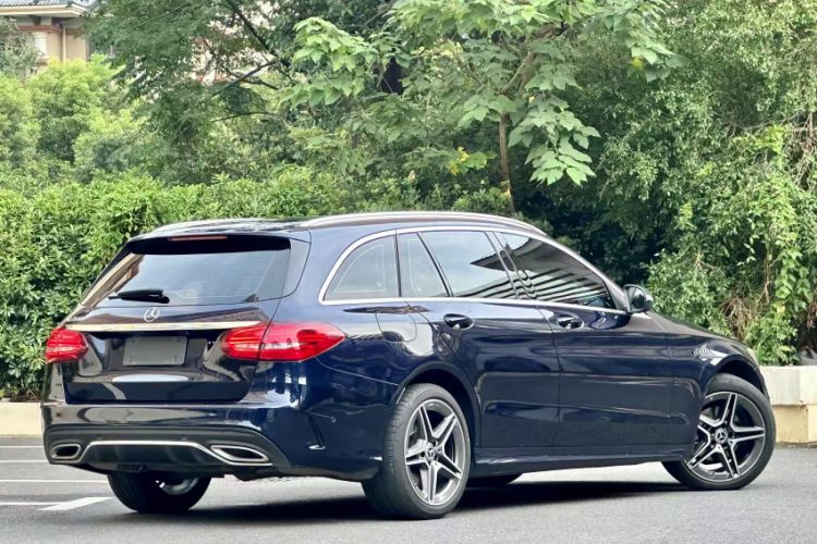 Used Mercedes-Benz C-Class 2020 Facelifted C 260 Estate Exterior 7