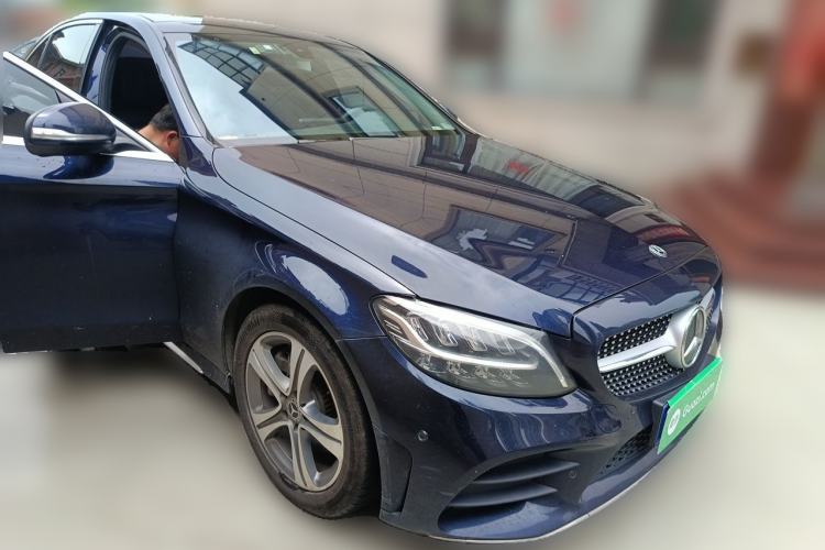 Used Mercedes-Benz C-Class 2020 Restyled C 260 L Sport Edition Front Right 45 Deg