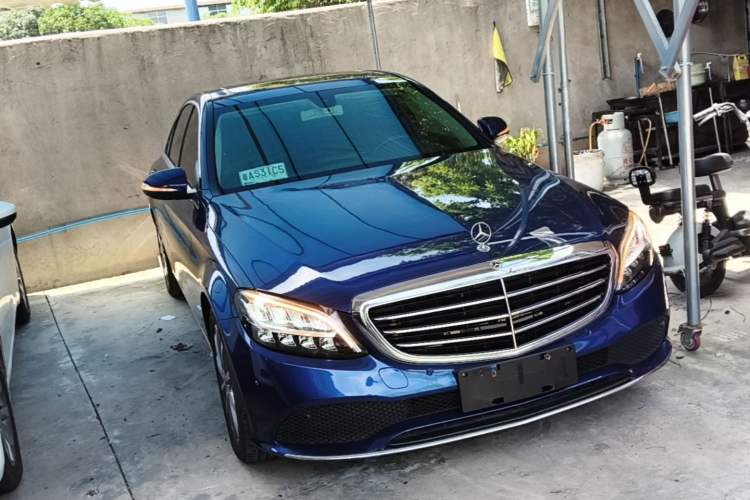 Used Mercedes-Benz C-Class 2020 Updated C 200 L Fashion Edition Front Right 45 Deg