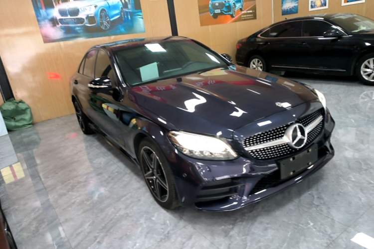 Used Mercedes-Benz C-Class 2020 Restyled C 260 Sport Edition Front Right 45 Deg
