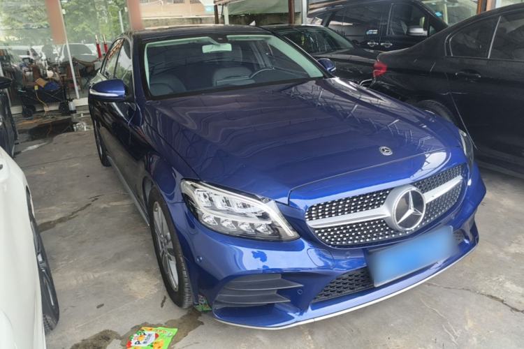 Used Mercedes-Benz C-Class 2020 C 200 L Fashion Edition Sport Version Front Right 45 Deg