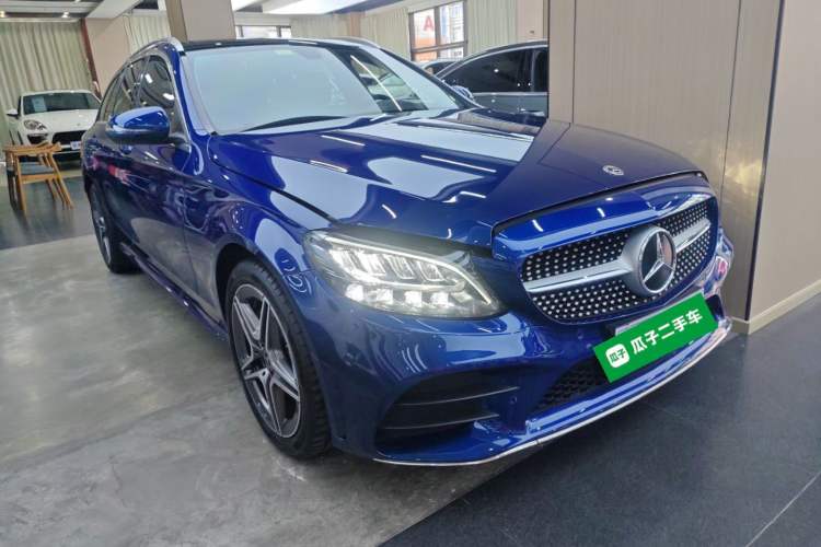 Used Mercedes-Benz C-Class 2020 C 260 Estate Front Right 45 Deg
